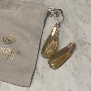 Kendra Scott Maize Earrings in Gold/Clear Amber